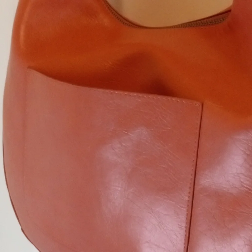2 fer, large Universal Threads hobo-shoulder bag, NWT with full zip wallet, EUC